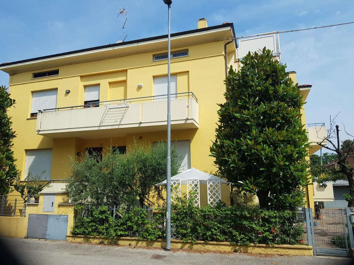 Casa Loren Pesaro Buitenkant foto